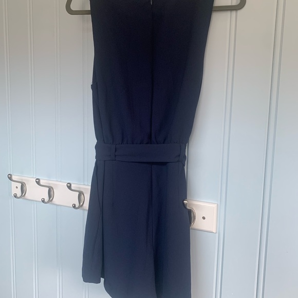 Cute Short Romper - Picture 3 of 4